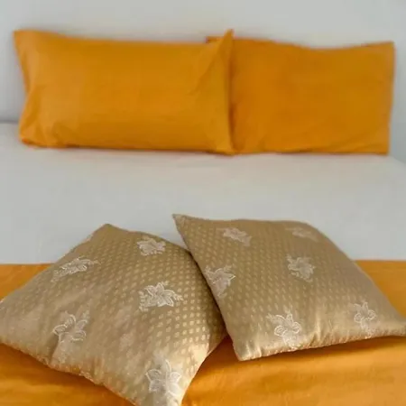 A Due Passi Dal Centro *